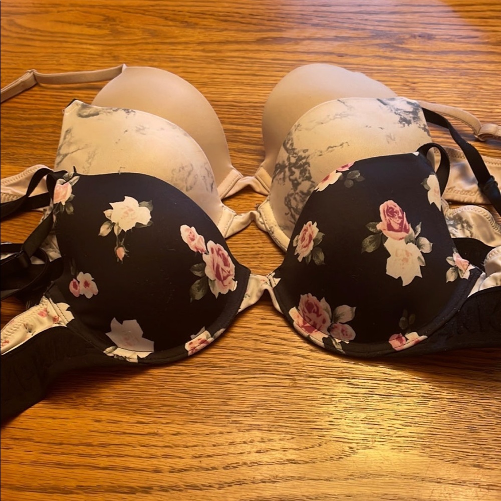 Victoria Secret Bra 32B